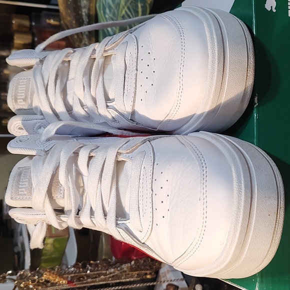 Puma - Picture 4 of 10